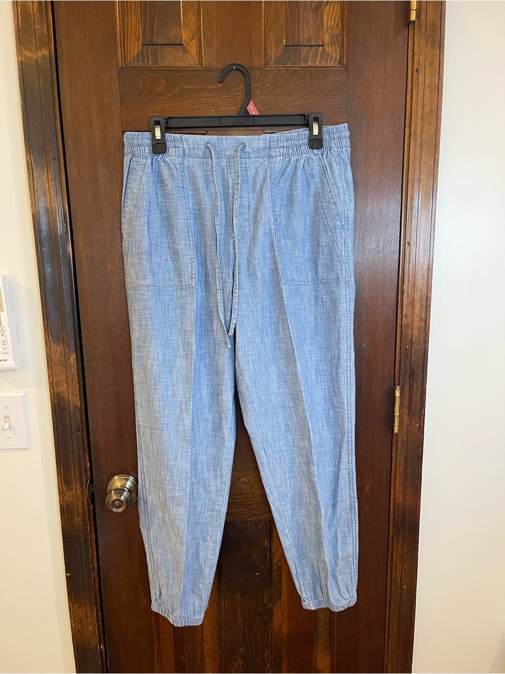 GAP Chambray Jogger Pants – Women’s Medium
